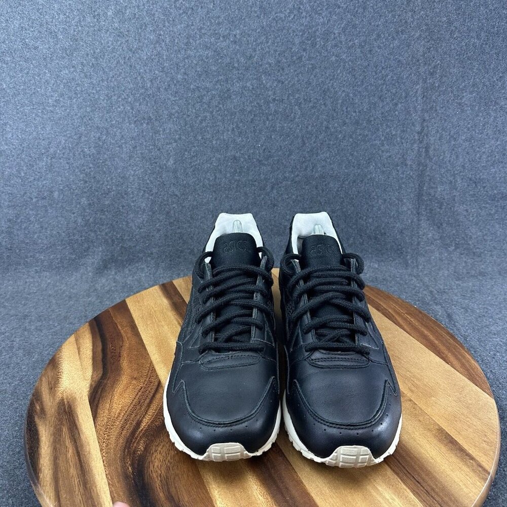 KITH GRAND OPENING ASICS
BLACK AND WHITE - Picture 4 of 11